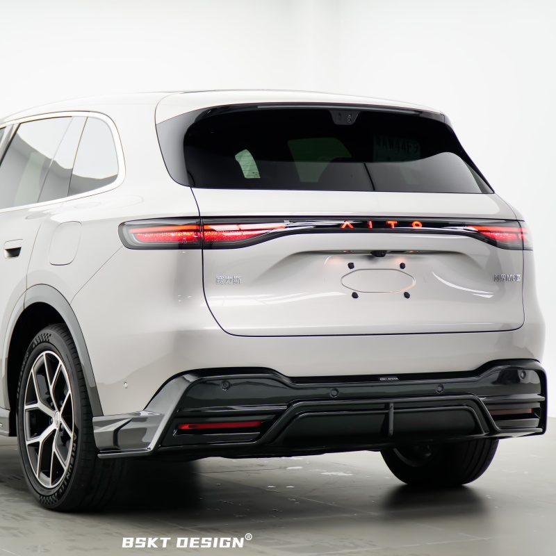 AITO M6