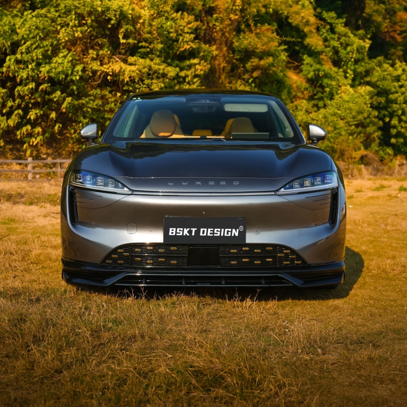 Luxeed R7