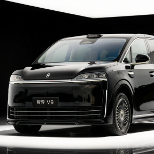 Luxeed V9